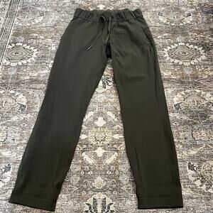 Lululemon On The Fly Pant 28" Dark Olive Women's Size 4